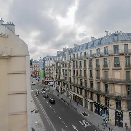 Saint-lazare Apartment *