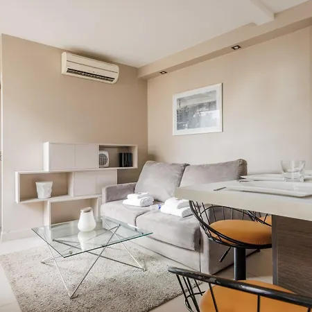 Apartment Saint-lazare